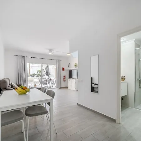 Vibes Golf Park Tenerife Сан Мигель